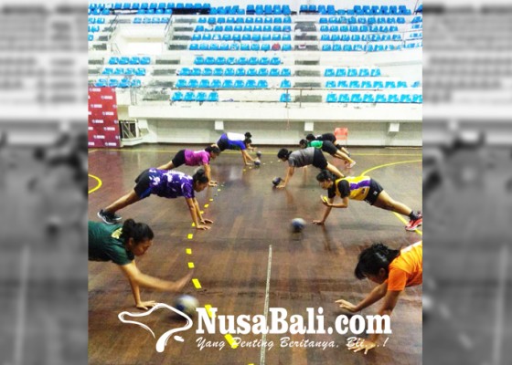 Nusabali.com - bola-tangan-berkekuatan-24-atlet