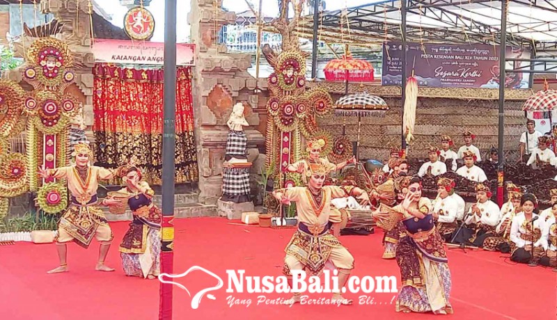 www.nusabali.com-komunitas-seni-candi-ghana-bawakan-kesenian-tradisi-gandrung
