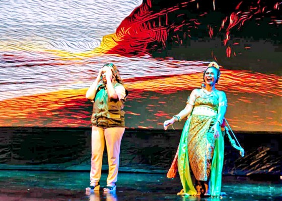 Nusabali.com - teater-keliling-angkat-kekayaan-nusantara-di-panggung-ksirarnawa