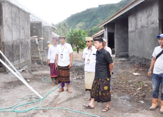 Nusabali.com - pembangunan-rumah-deret-capai-70-persen