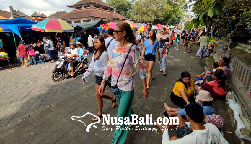 www.nusabali.com-pasar-dadakan-di-mengwi-tarik-minat-wisatawan