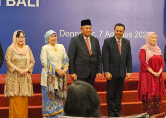 Nusabali.com - sah-r-erwin-soeriadimadja-dikukuhkan-sebagai-kepala-perwakilan-bank-indonesia-provinsi-bali