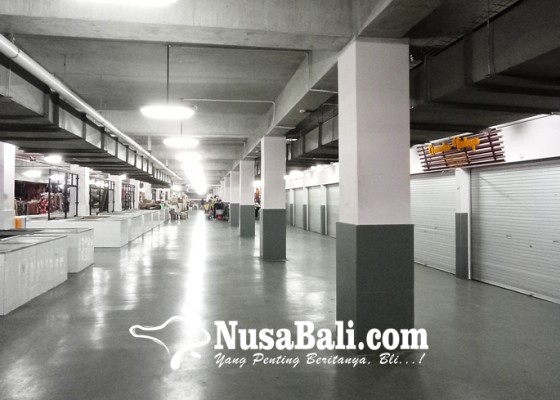 Nusabali.com - kios-pasar-banyuasri-malah-banyak-kosong