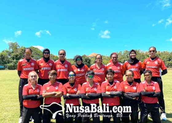Nusabali.com - timnas-cricket-putri-jajal-qatar-di-bali