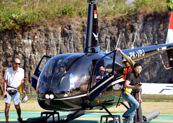 Nusabali.com - wisata-tur-helikopter-di-bali-semakin-banyak-diminati