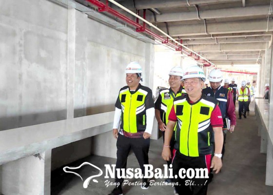 Nusabali.com - bupati-sedana-arta-sidak-proyek-rsu-dan-pasar-singamandawa