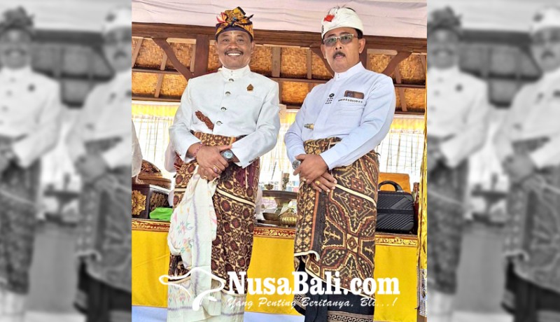 www.nusabali.com-2-staf-ahli-bupati-ngayah-jadi-pengurus-pura-jagatnatha