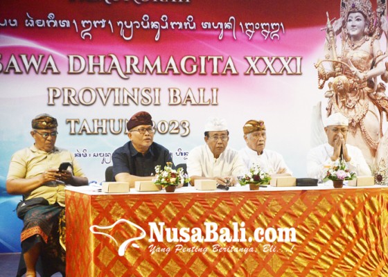 Nusabali.com - gubernur-koster-buka-utsawa-dharmagita-2023