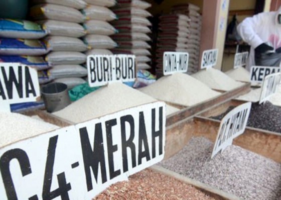 Nusabali.com - harga-beras-mahal-warga-kurangi-porsi-makan