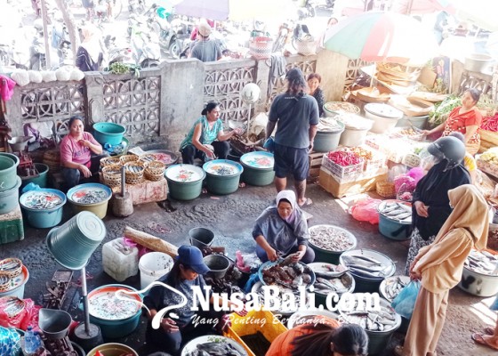 Nusabali.com - pedagang-pasar-anyar-tolak-gerai-inflasi