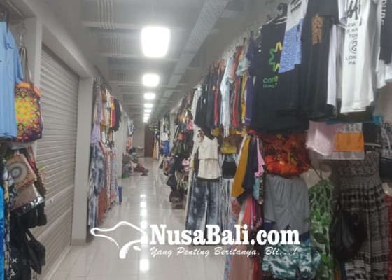 Nusabali.com - pedagang-mengeluh-sepi-pembeli