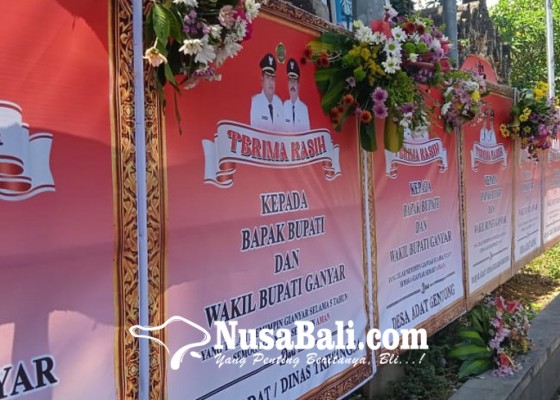 Nusabali.com - karangan-bunga-banjiri-gianyar