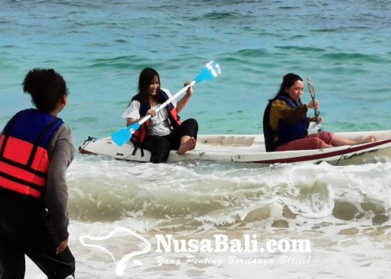 Nusabali.com - gelombang-tinggi-4-meter-ancam-bali-wisatawan-dan-nelayan-diminta-waspada