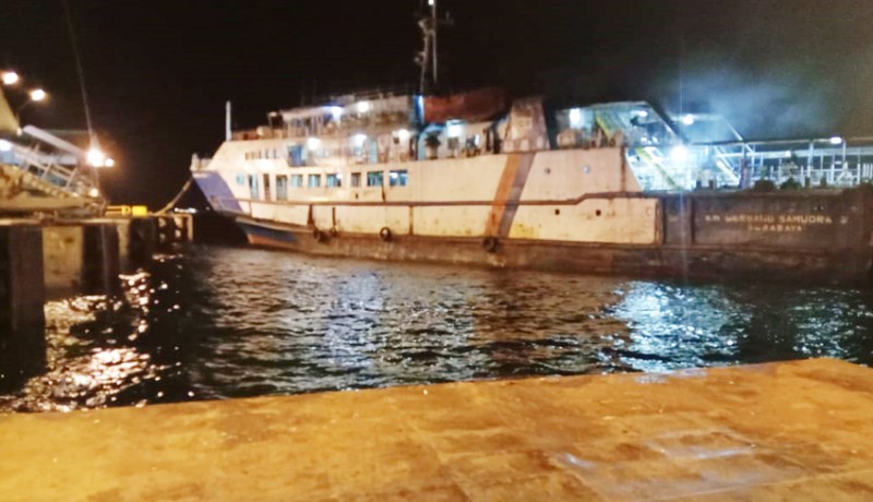 www.nusabali.com-35-jam-kandas-kapal-berhasil-dievakuasi