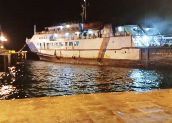 Nusabali.com - 35-jam-kandas-kapal-berhasil-dievakuasi