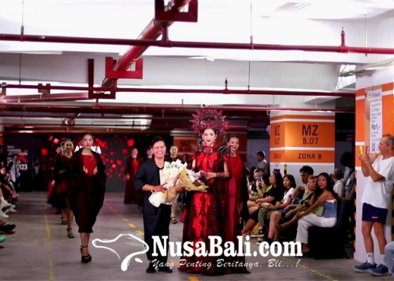 Nusabali.com - bali-fashion-celebration-27-desainer-rayakan-dunia-mode-pulau-dewata