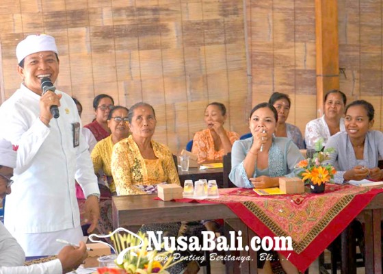 Nusabali.com - pelatihan-serati-banten-libatkan-krama-istri-dan-pamangku