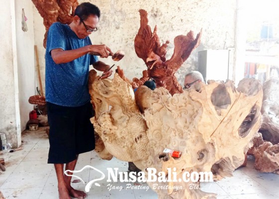 Nusabali.com - sulap-akar-kayu-jadi-karya-seni