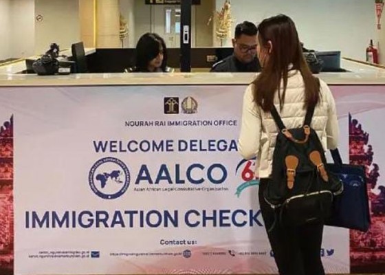 Nusabali.com - delegasi-aalco-mulai-berdatangan-di-bandara-ngurah-rai