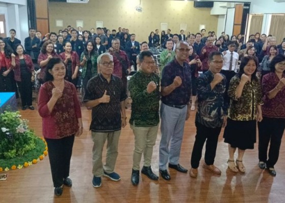 Nusabali.com - stimi-handayani-denpasar-gelar-seminar-prosiding-nasional-hasil-penelitian-sorot-tantangan-era-vuca