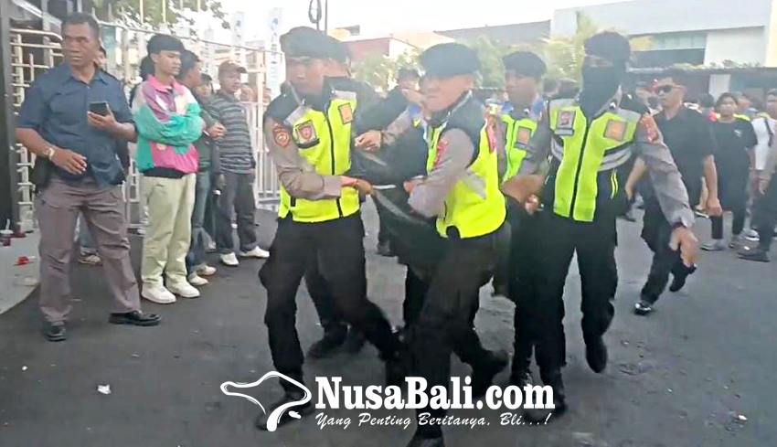 www.nusabali.com-bawa-sajam-dua-supporter-diamankan-polisi