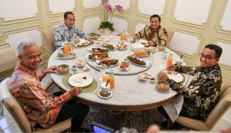 www.nusabali.com-menu-makan-siang-jokowi-dan-tiga-bacapres-dari-ayam-kodok-hingga-es-laksamana-mengamuk