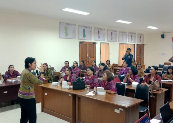 Nusabali.com - dinas-p3ap2kb-gianyar-gelar-workshop-pemberdayaan-perempuan