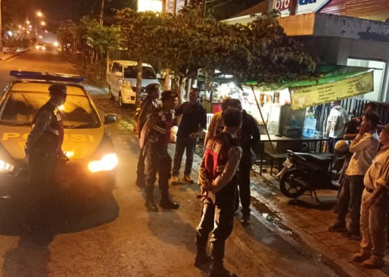 Nusabali.com - konvoi-motor-puluhan-remaja-dibubarkan-polisi