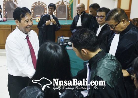 Nusabali.com - hakim-berhalangan-sidang-mantan-rektor-unud-ditunda