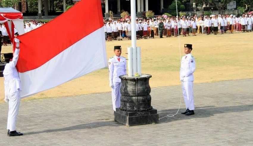 www.nusabali.com-klungkung-gelar-upacara-bendera-peringati-hari-pahlawan
