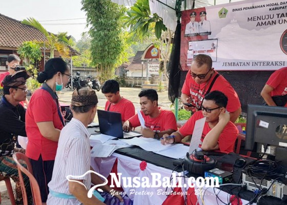 Nusabali.com - pengajuan-izin-usaha-kelontong-membeludak-di-tabanan