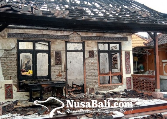 Nusabali.com - tetangga-selamatkan-nenek-89-tahun-yang-terjebak-kebakaran-di-ubung