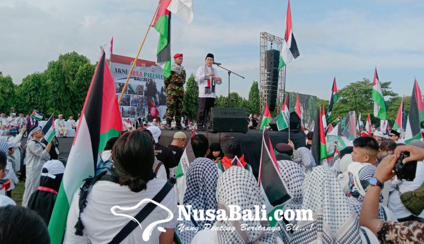 www.nusabali.com-ribuan-peserta-ikuti-aksi-damai-bela-palestina-di-denpasar