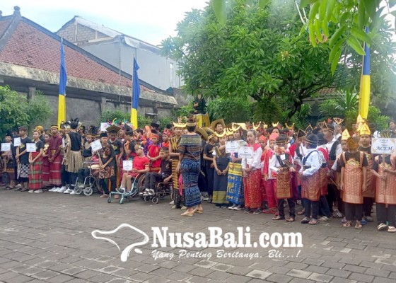 Nusabali.com - slbn-2-denpasar-gelar-parade-budaya-nusantara