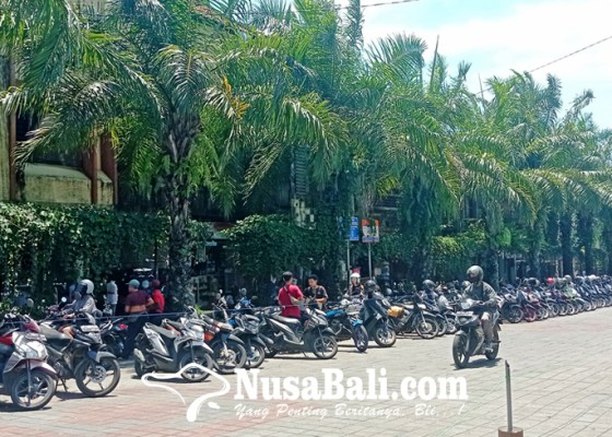Nusabali.com - pasar-tabanan-menarik-minat-investasi