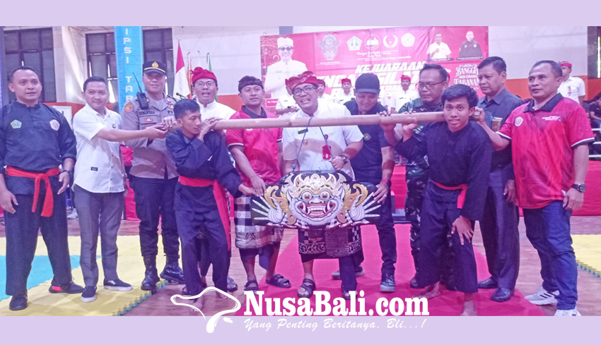 www.nusabali.com-ratusan-siswa-ikuti-kejuaraan-pencak-silat-bupati-cup