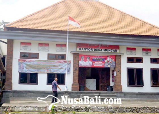 Nusabali.com - police-line-di-kantor-desa-muncan-lepas