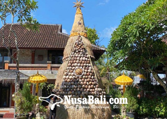 Nusabali.com - dikerjakan-3-bulan-gunakan-400-kelapa-460-jagung-dan-40-kg-padi