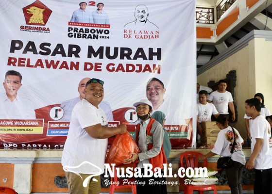 Nusabali.com - pasar-murah-relawan-de-gadjah-diserbu-warga