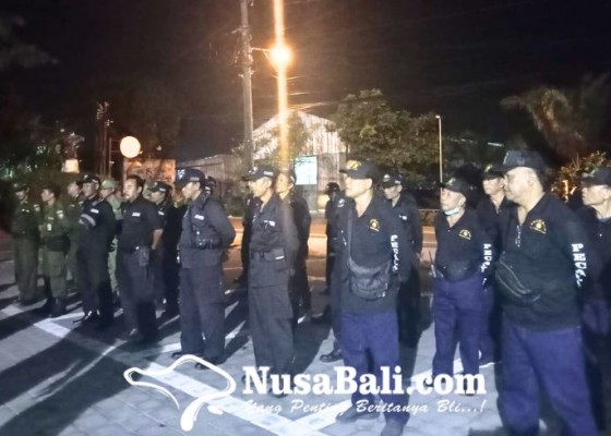 Nusabali.com - gumi-kebonkuri-kesiman-kerahkan-60-pecalang-jaga-keamanan-malam-tahun-baru