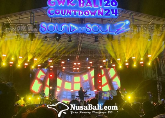 Nusabali.com - gwk-bali-countdown-2024-dewa-19-feat-virzha-dan-ello-sajikan-malam-tahun-baru-penuh-emosi-dan-kemeriahan