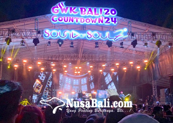 Nusabali.com - gwk-bali-countdown-2024-disesaki-25000-pengunjung