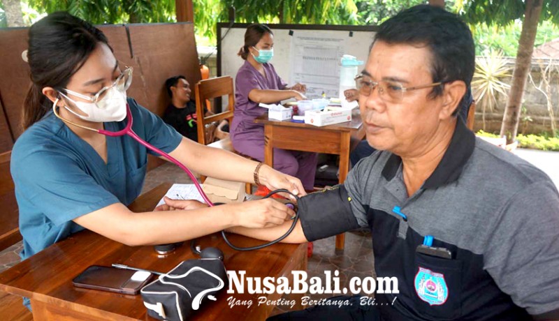 www.nusabali.com-peringati-hut-ke-17-sman-3-amlapura-donor-darah