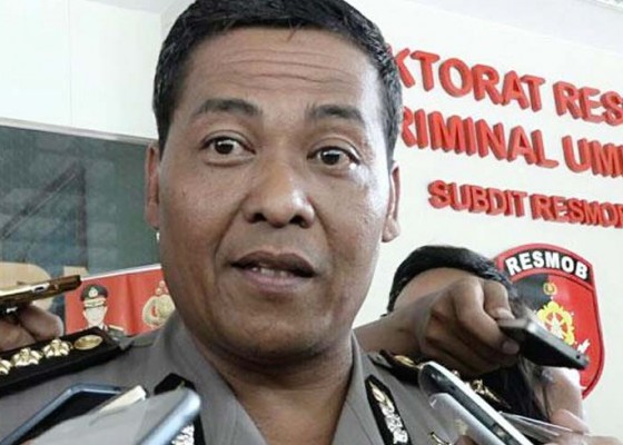 Nusabali.com - catut-nama-jokowi-dua-wna-ditangkap