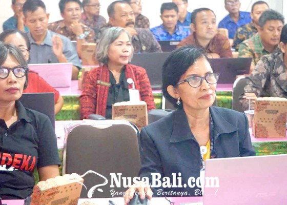 Nusabali.com - kepala-sekolah-smp-wajib-terapkan-platform-merdeka-mengajar-e-kinerja