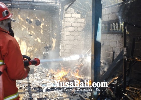 Nusabali.com - dapur-garase-ludes-terbakar