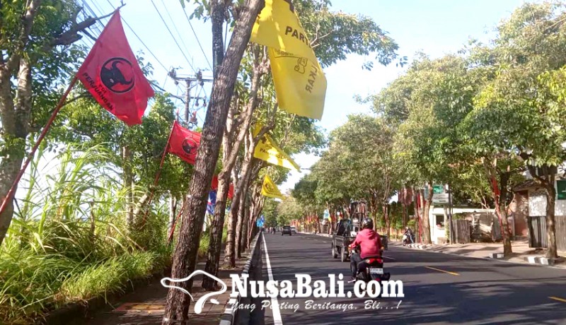 www.nusabali.com-bendera-parpol-beradu-di-badung