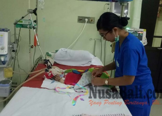 Nusabali.com - bayi-tanpa-anus-lahir-hanya-berjarak-15-bulan-dari-kakaknya