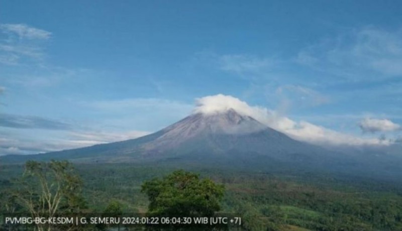 www.nusabali.com-mount-semeru-experienced-19-earthquake-eruptions