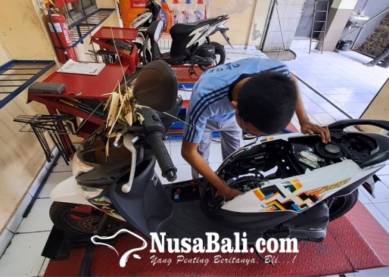 Nusabali.com - smkn-1-denpasar-punya-bengkel-motor-sendiri-biaya-lebih-murah-warga-sekolah-terbantu